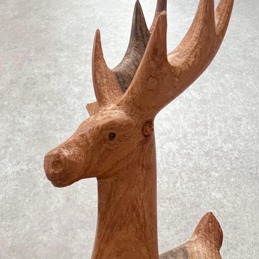 木製の鹿 置物