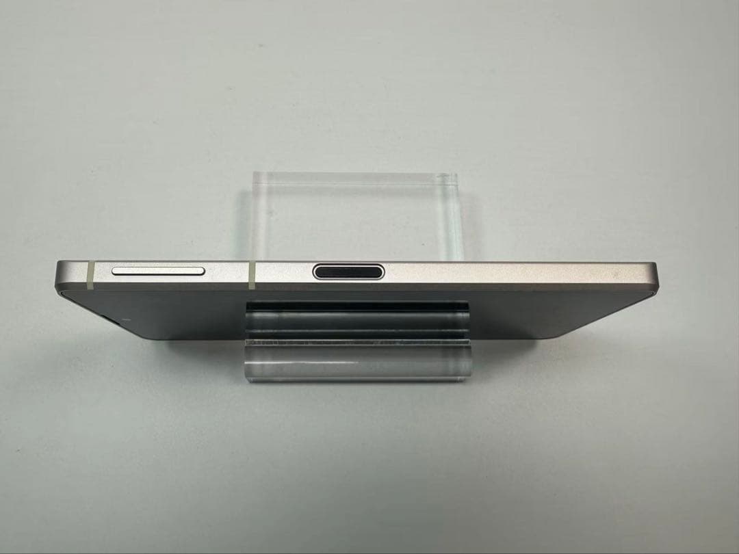 Aquos sense8 docomo 128GB ライトカッパー