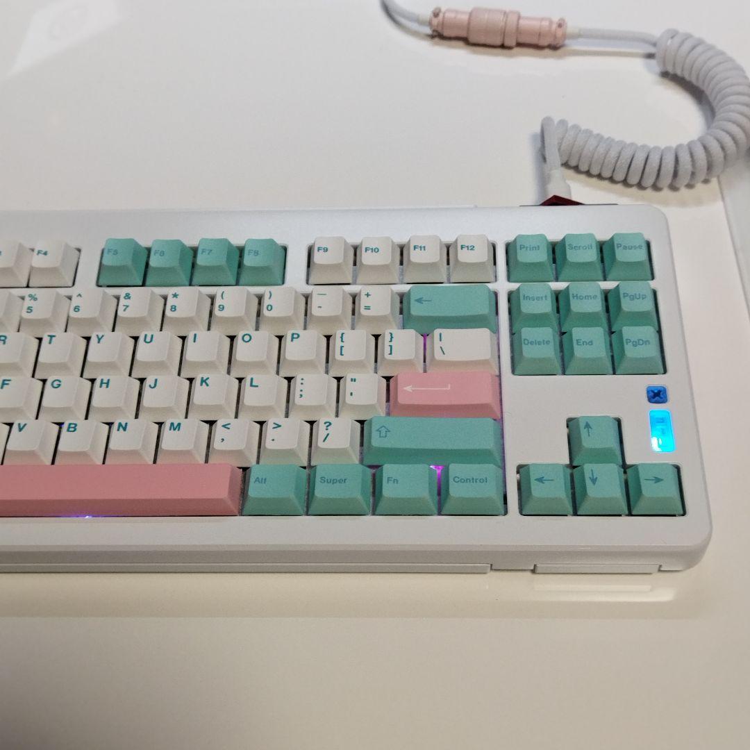 自作キーボード MTMH87 87% Keyboard E-white