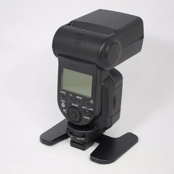 LEDライト大光量フラッシュ　SONY HVL-F60M