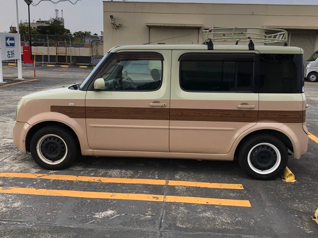 再出品　東大阪から　キューブ キュービック　Z11 世界に一台　日産 7人乗り
