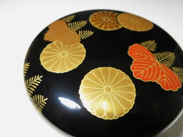 一后一兆 菊桐 平棗／裏千家十五世 鵬雲斎 花押／共箱 共布／輪島塗 最高峰