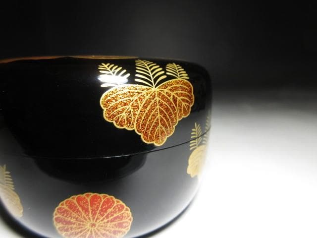 一后一兆 菊桐 平棗／裏千家十五世 鵬雲斎 花押／共箱 共布／輪島塗 最高峰