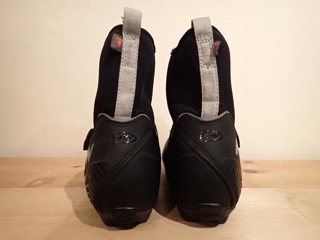 NORTHWAVE　MAGMA XC CORE　プリマロフト　サイズ43