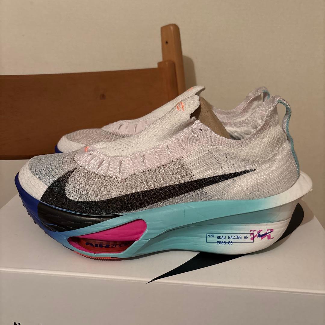 あおか　NIKE AIR ZOOM ALPHAFLY NEXT%3人気色