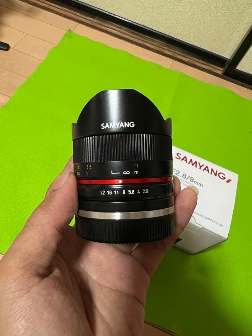 SAMYANG F2.8/8mm 魚眼レンズ E mount
