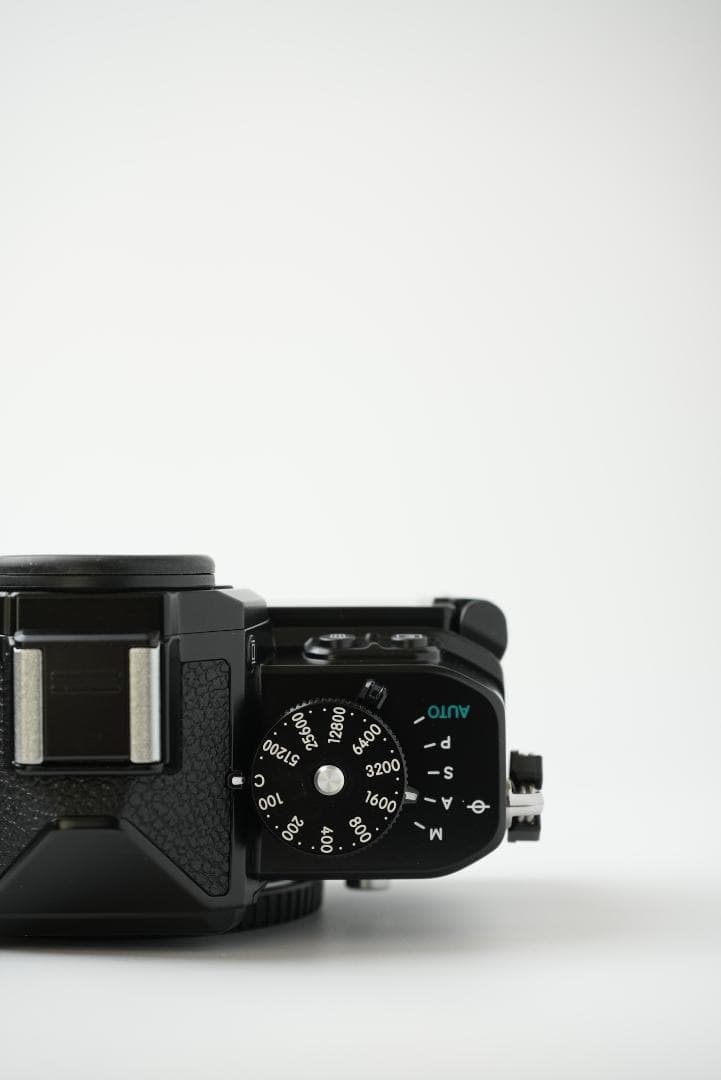 【ほぼ新品】【153回】 Nikon ニコン Zf ミラーレス一眼カメラ ボディ