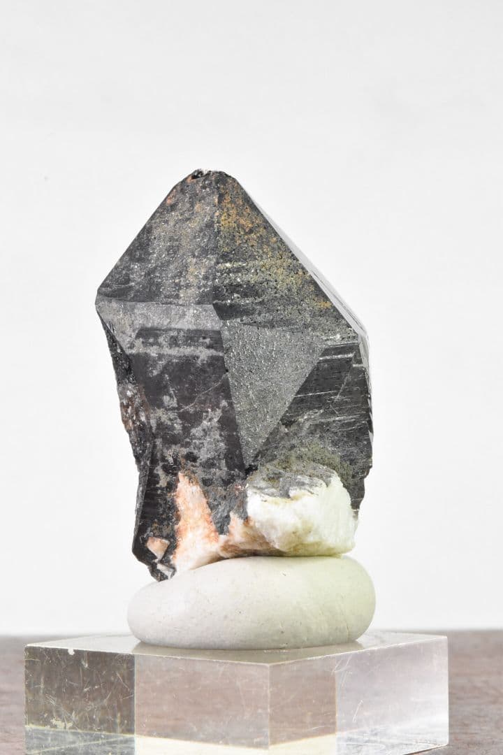 最新産出！ 岐阜県中津川市蛭川田原産 モリオンに近いスモーキークォーツ01