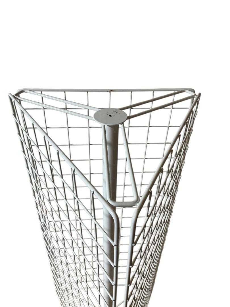 【美品】三角回転ネット什器 ロング ホワイト 3面 ネット キャスター付 回転式