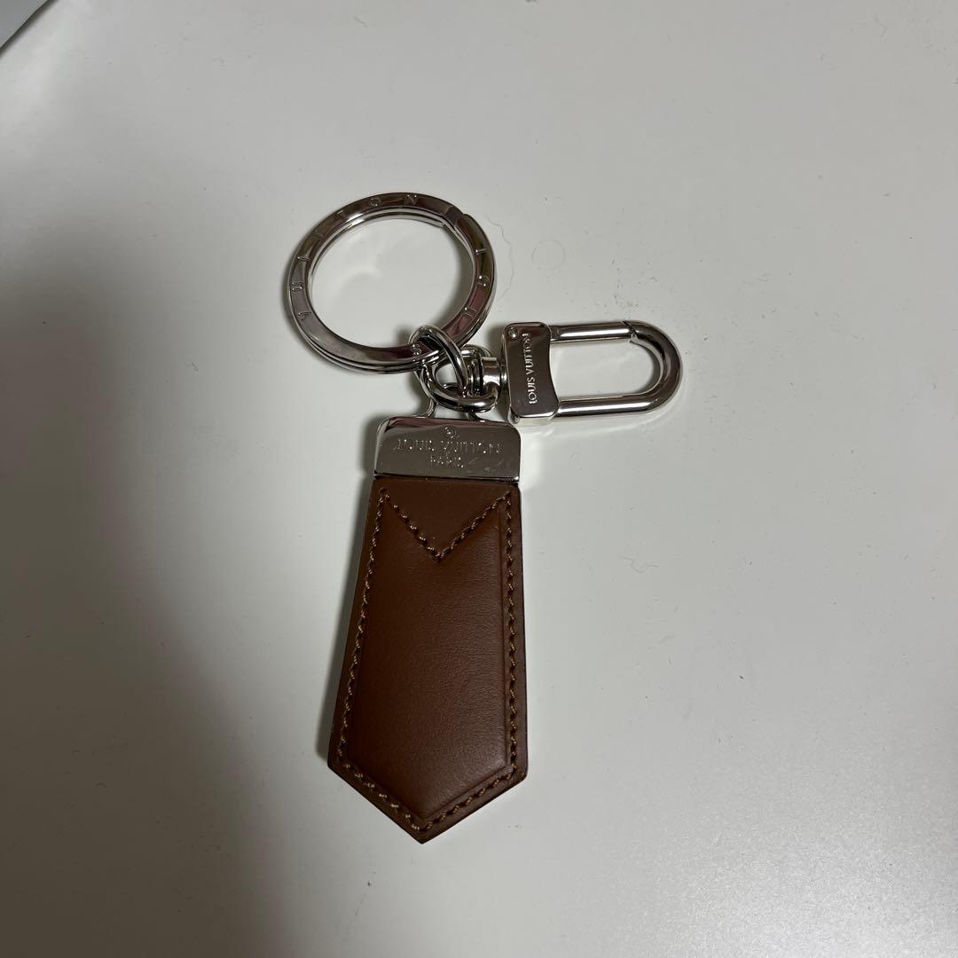 LOUIS VUITTON ブラウンレザー キーホルダー