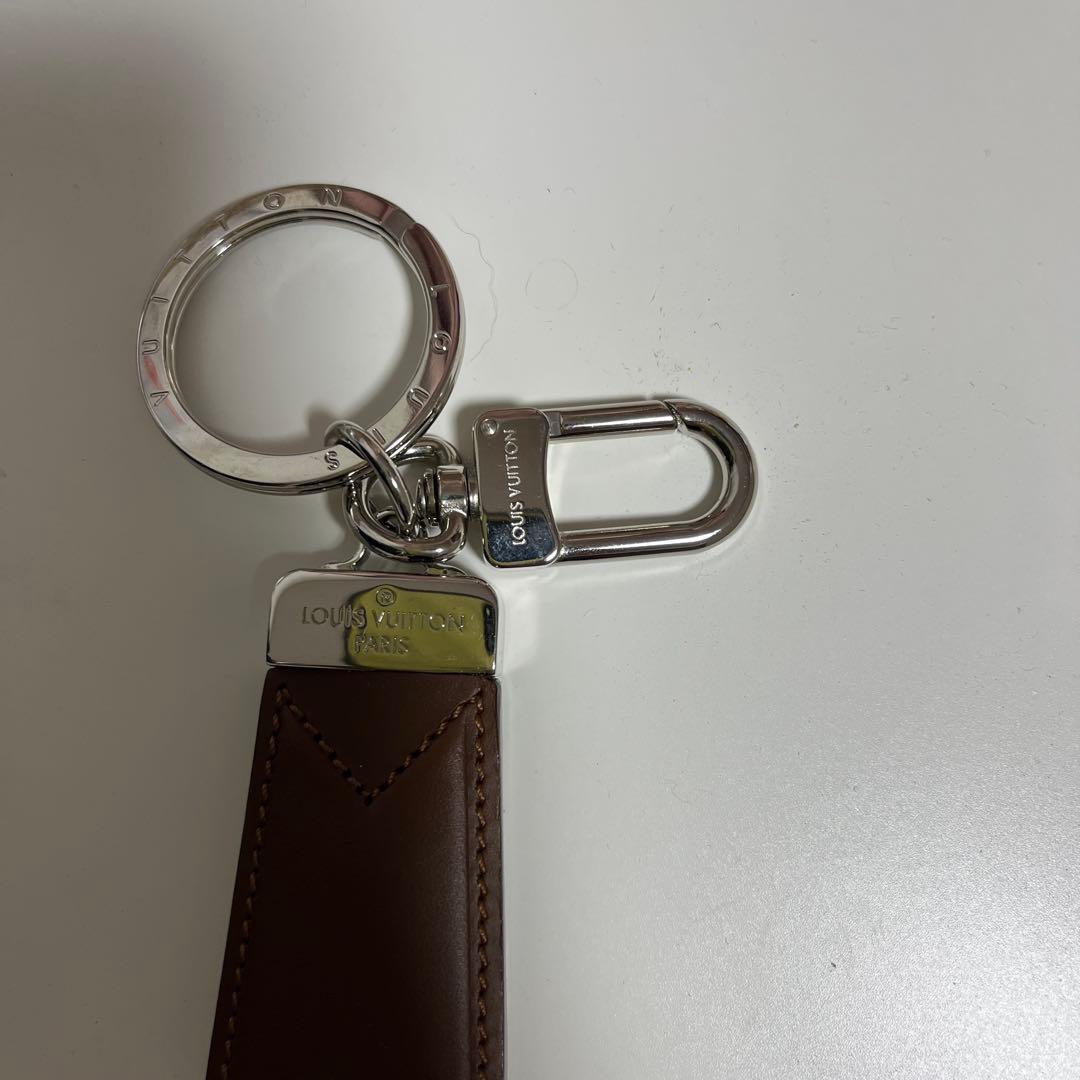 LOUIS VUITTON ブラウンレザー キーホルダー