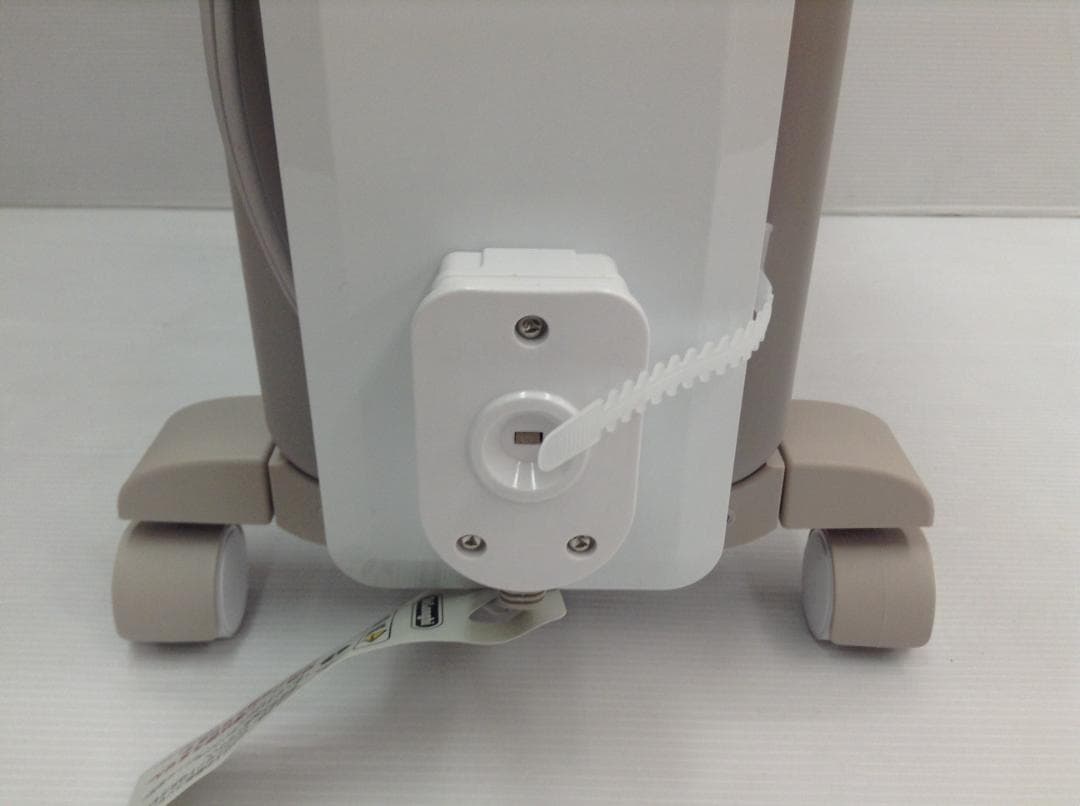 デロンギ RHJ21F0812-WH オイルヒーター 美品 使用極小　動作確認済