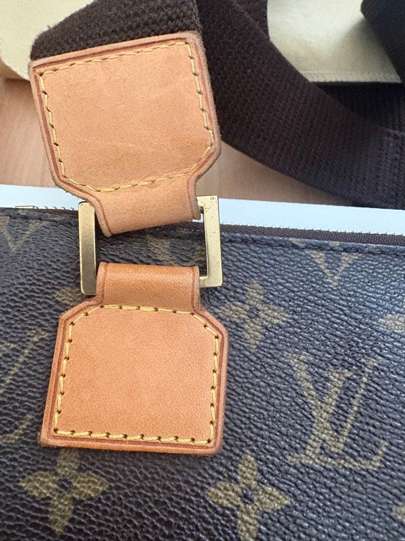 Louis Vuitton ポシェット・ボスフォール