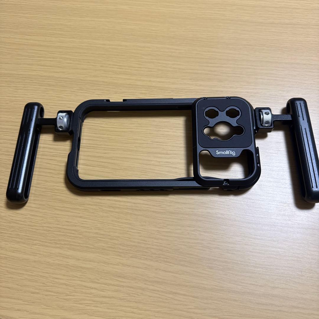 iPhone14promax用SmallRig バンパーフレーム ブラック