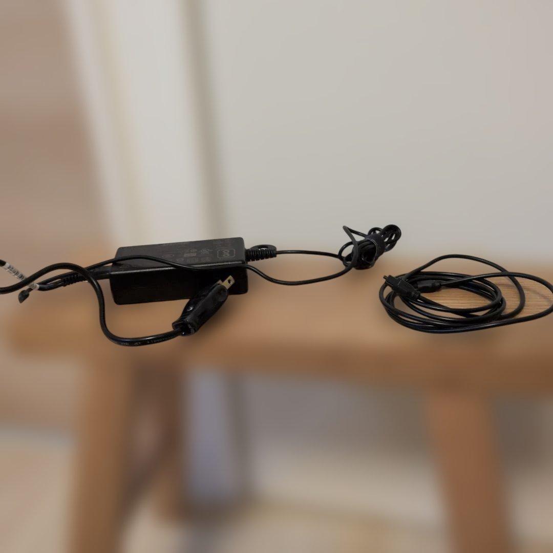 BOSE Solo TV Speake（壁掛け金具付き）ボーズ　サウンドバー