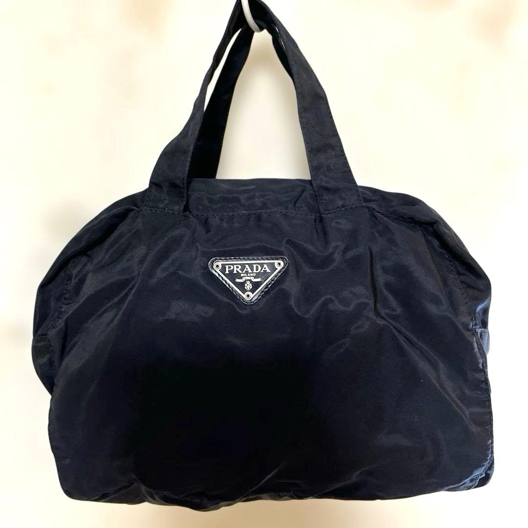 PRADAナイロンバッグ　ブラック