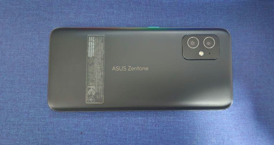 ZenFone 8 (RAM 8GBモデル) 256 GB SIMフリー