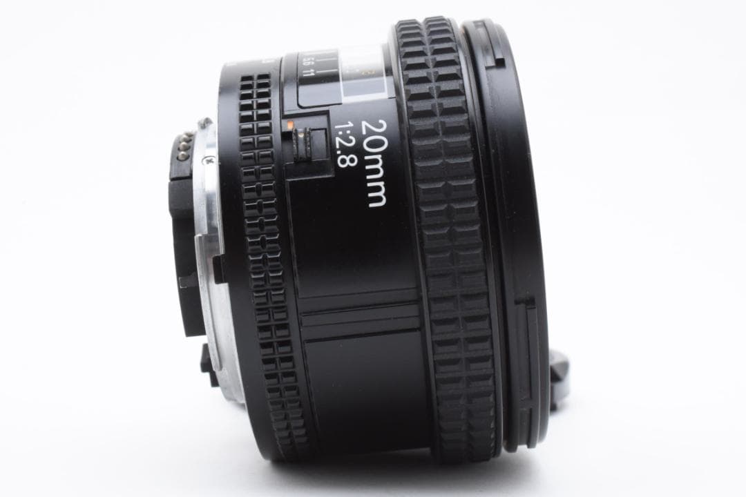 Nikon AF Nikkor 20mm F2.8 レンズ #4131