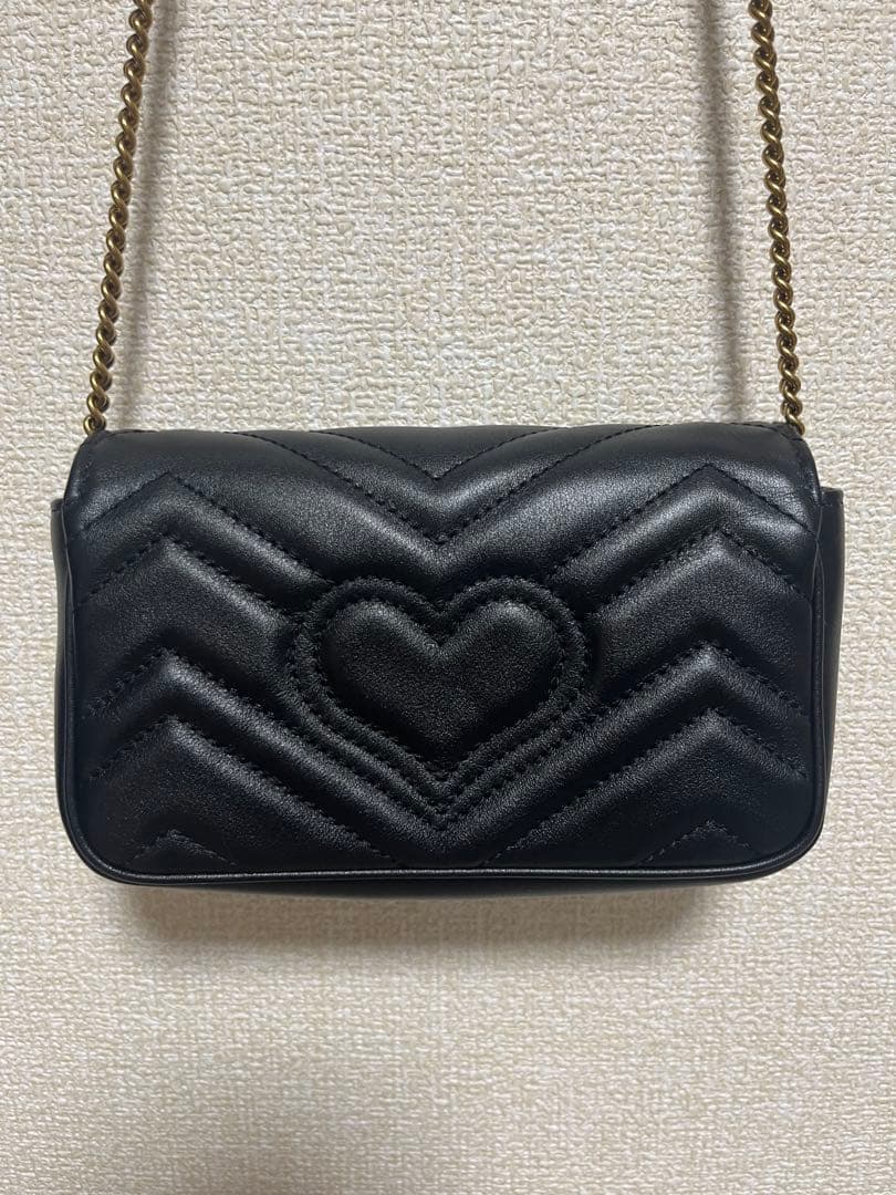 【美品】GUCCI グッチ　キルティングミニショルダーバッグ黒　GGマーモント