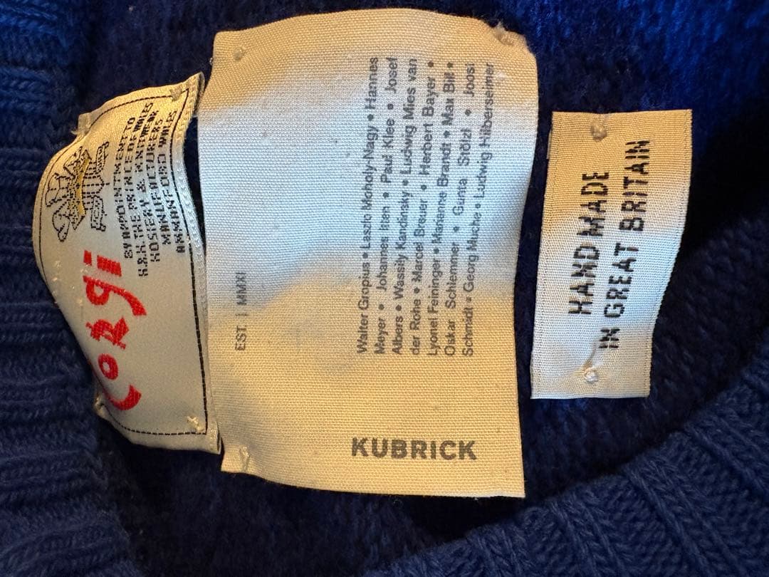 Corgi コーギ Mサイズ handmade knit イギリス製ハンドメイド