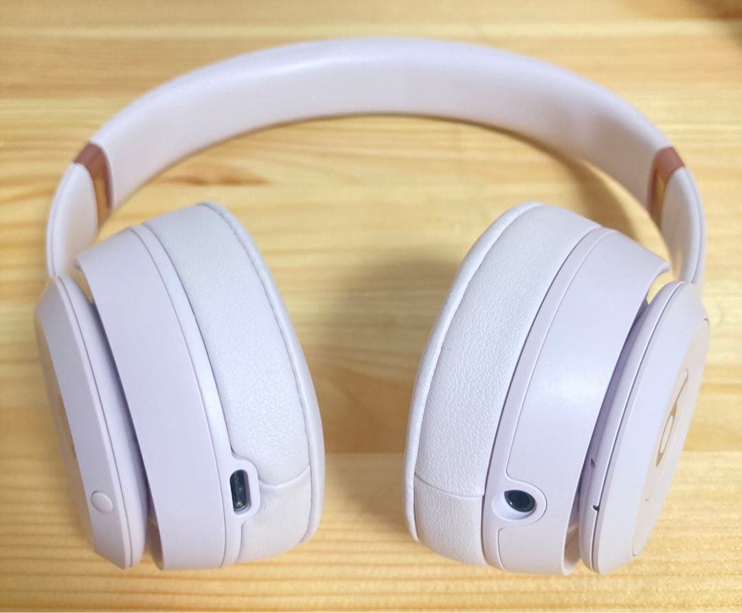 ☆美品！！ Beats Solo 4 ワイヤレスヘッドホンクラウドピンク