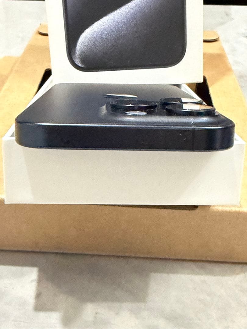 Apple iPhone 15 Pro 256GB ブルーチタニウム 本体