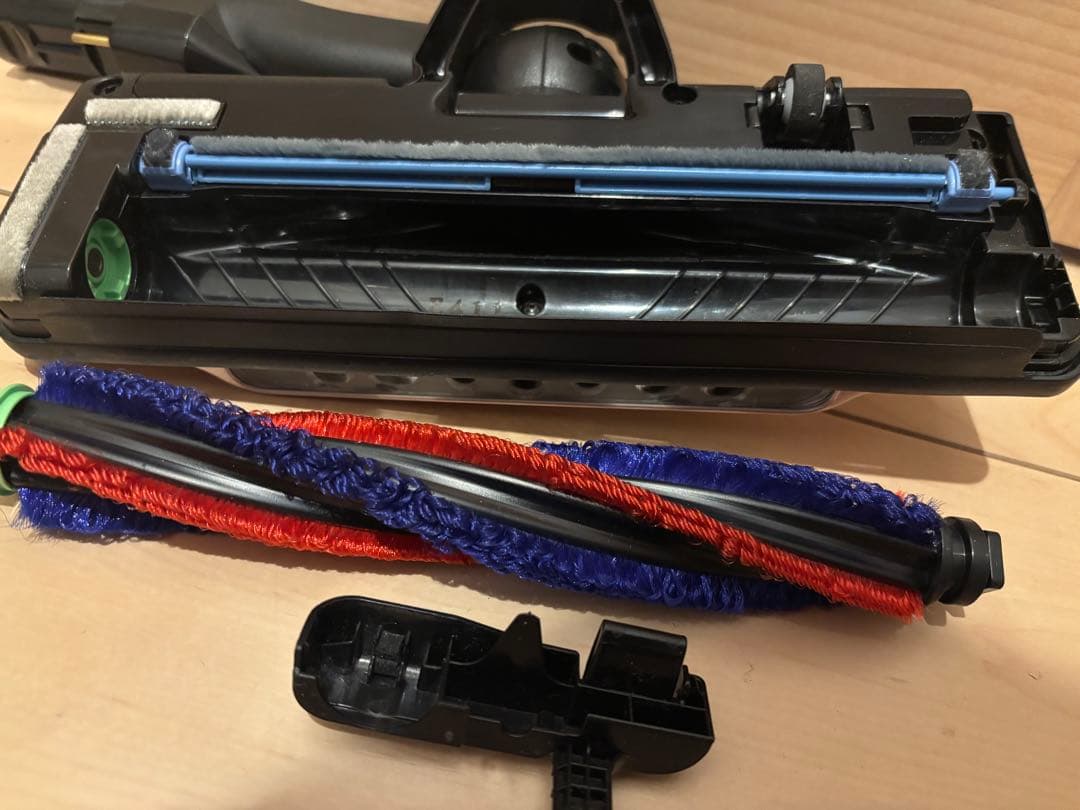 日立 HITACHI コードレスクリーナー 掃除機　PV-BHL4000J