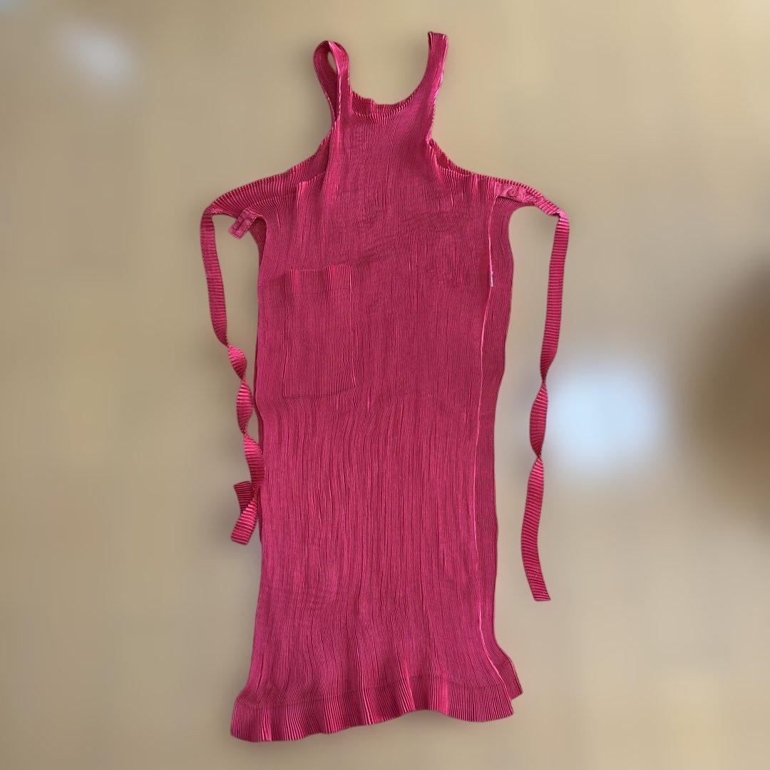 ISSEY. MIYAKEプリーツプリーツエプロン赤