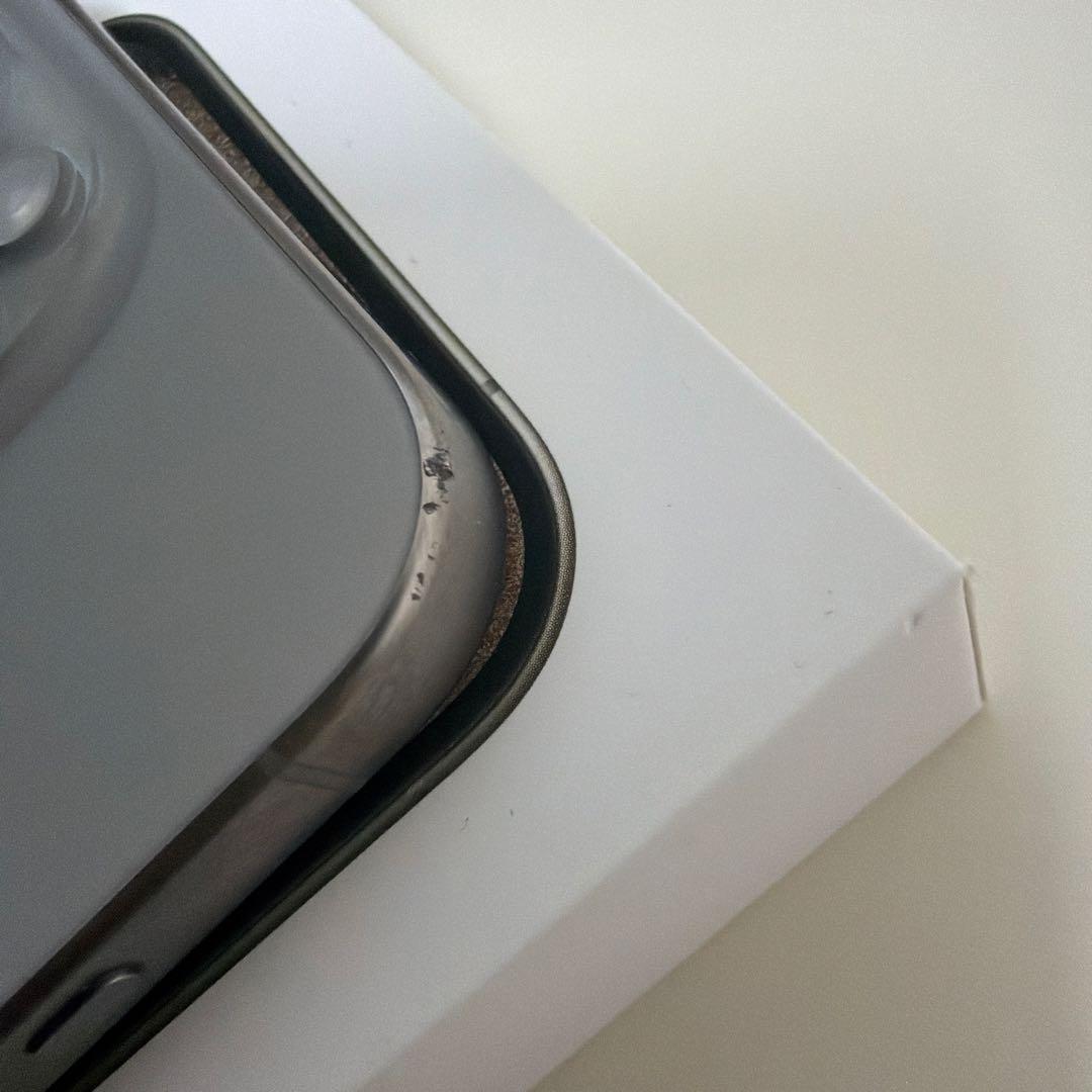 iPhone 15 Pro ナチュラルチタニウム 256GB