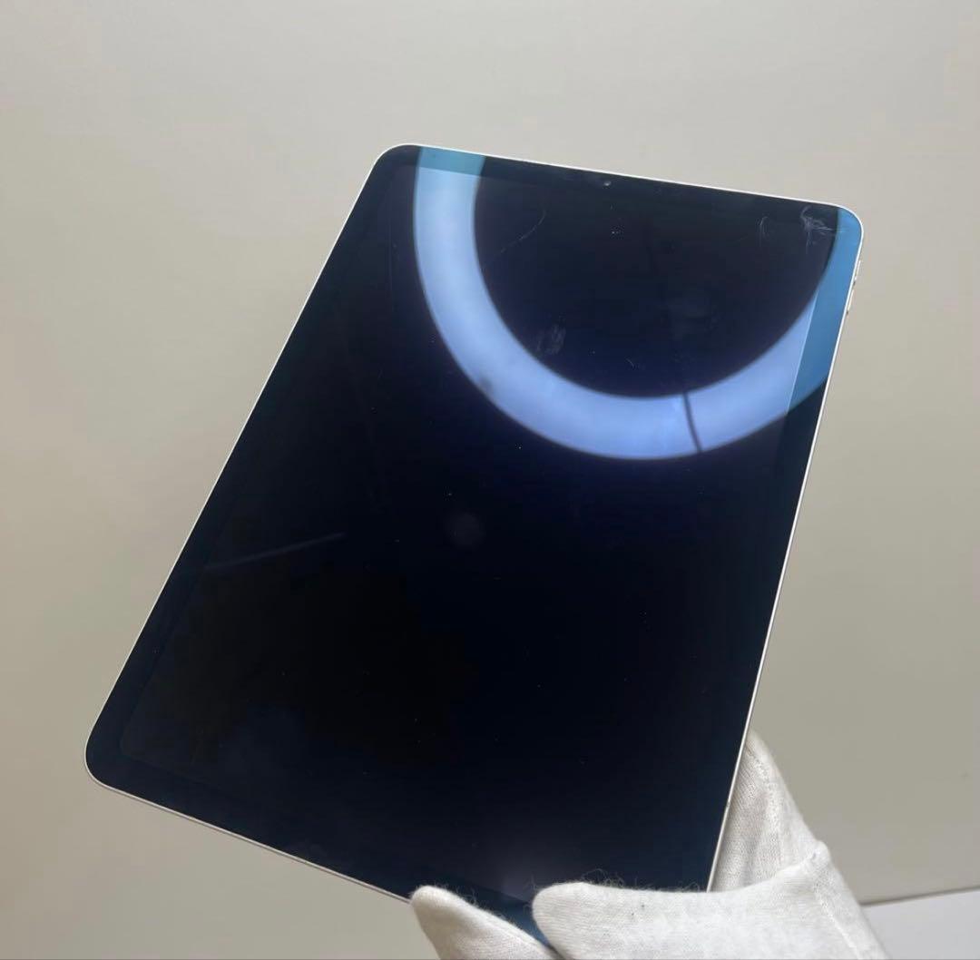 iPad Air 第4世代 64GB Wi-Fi + Cellular 81%