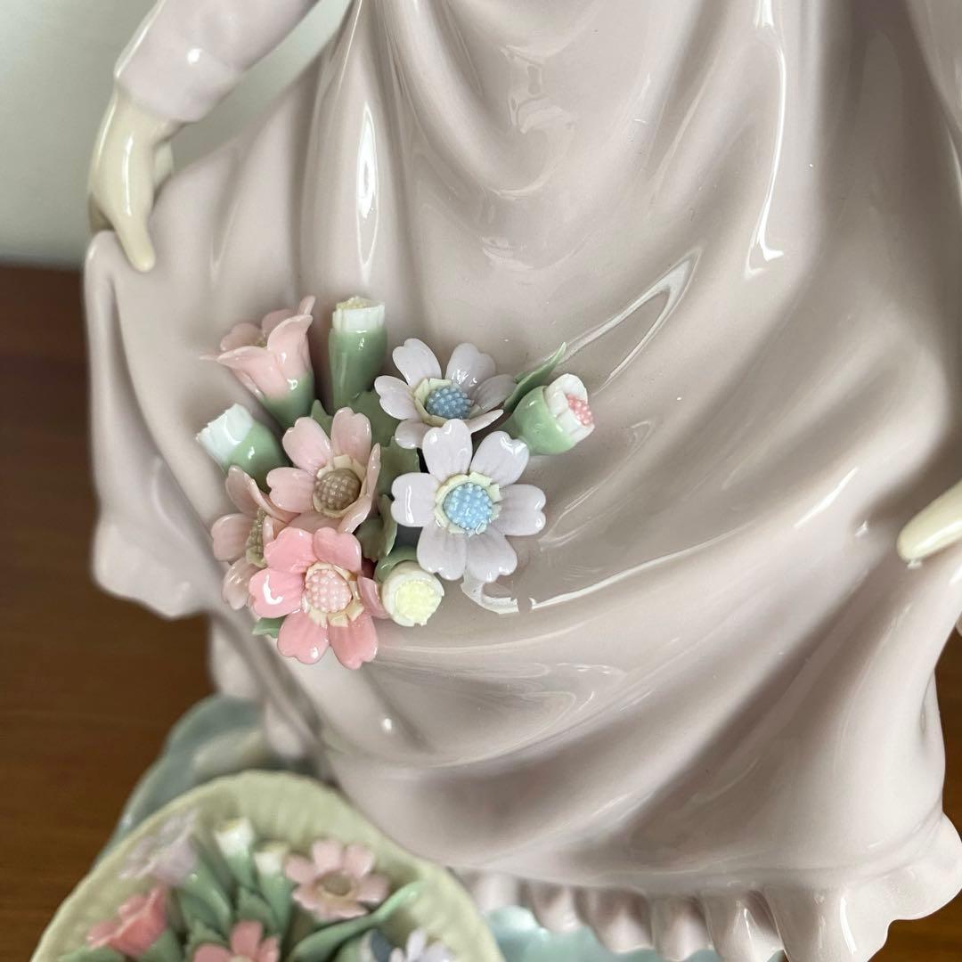 LLADRO リヤドロ 『 花のバスケット 』 置物