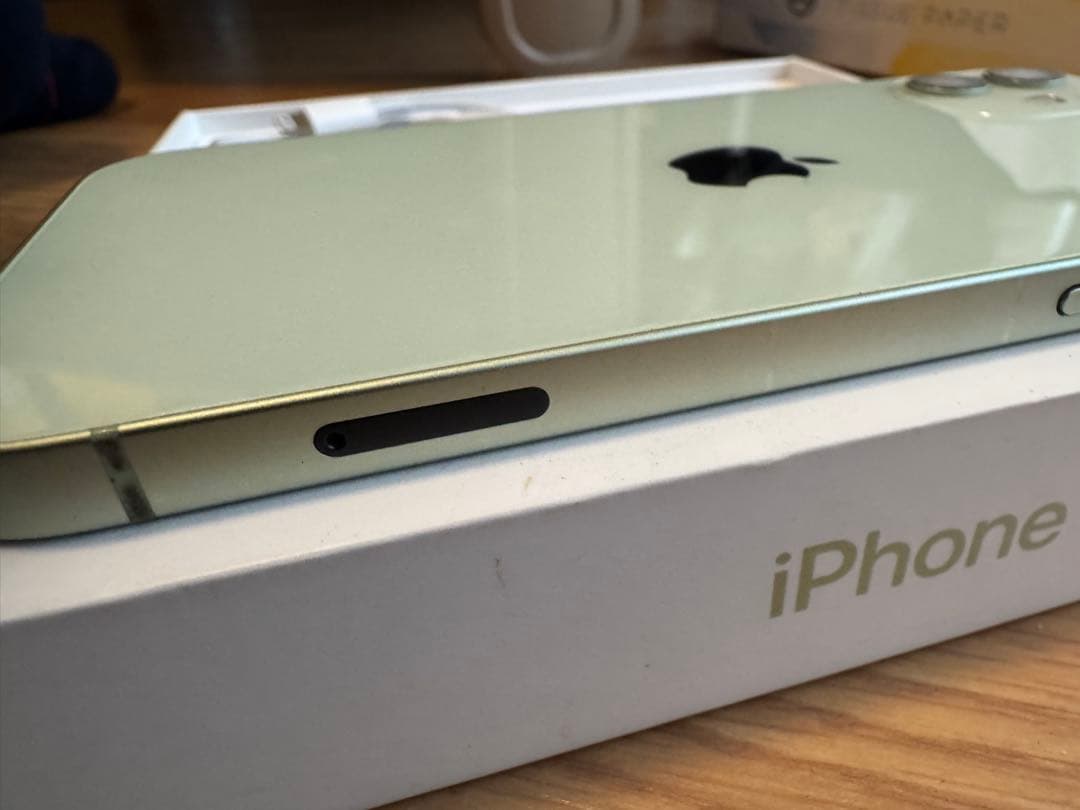 SIMフリー iPhone12 64GB グリーン MGHT3J/A