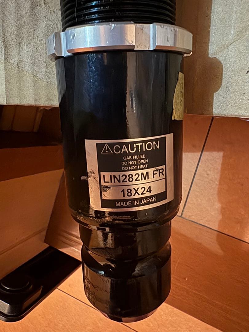 日産 フーガ KNY51 RSR 車高調　フロント美品 リヤ事故車　ジャンク