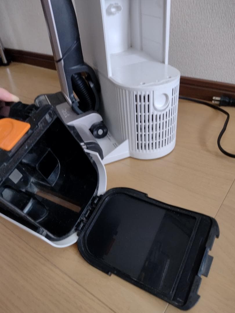 シャーク★コードレスクリーナー★CS851JMVAE★バッテリー新品と同等