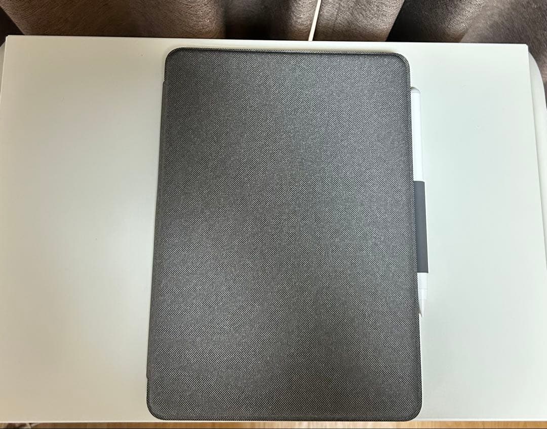 ipad第9世代　256GB Wi-Fi＋ロジクール