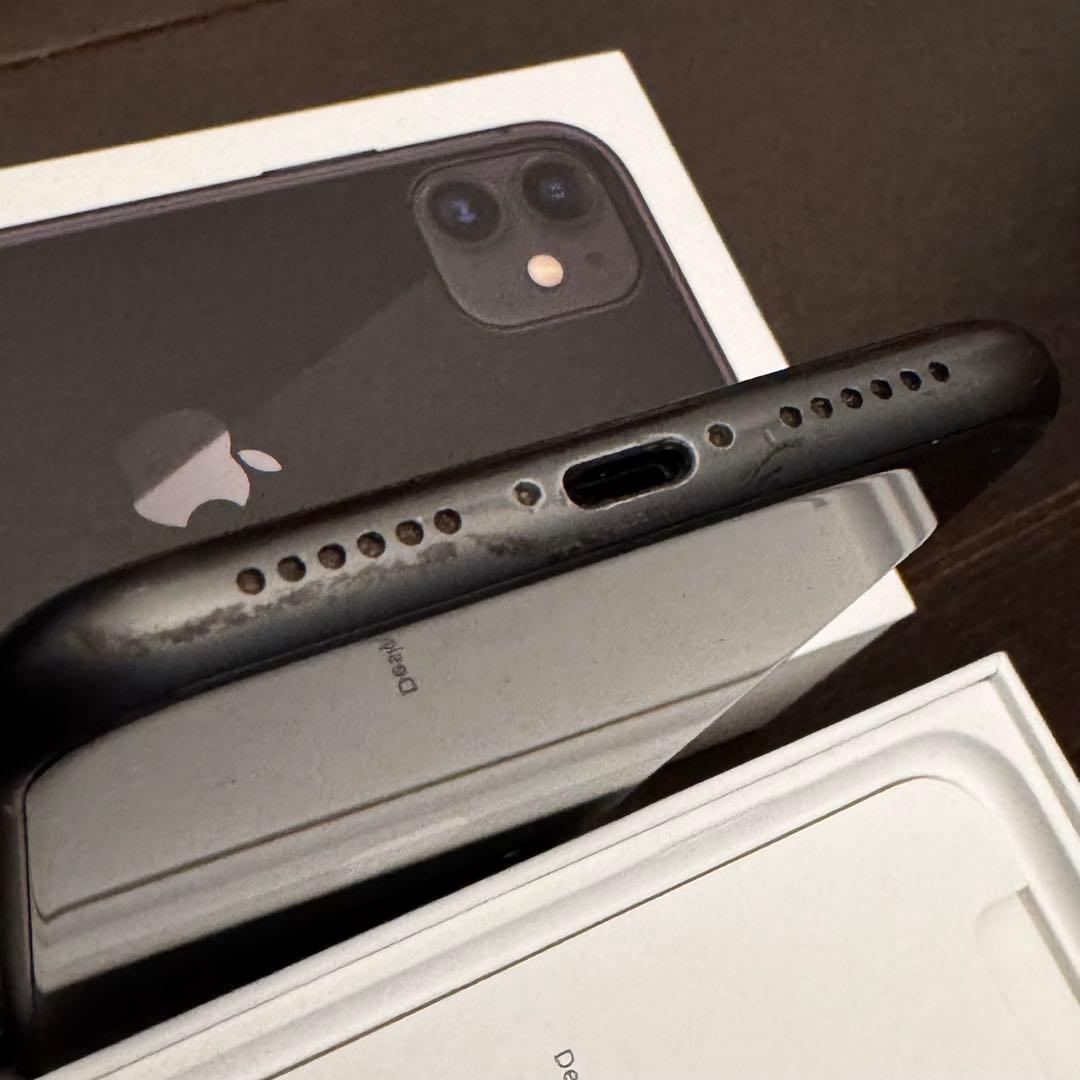Apple iPhone 11 ブラック 本体　SIMフリー