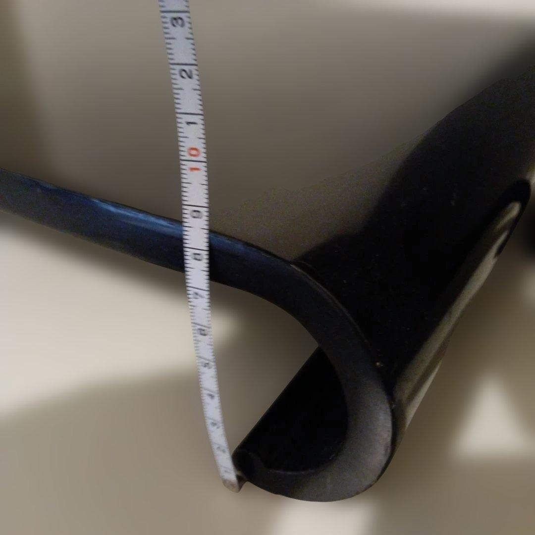 ☆黒色金属製花器 山水画付き 台不要であれば10000円