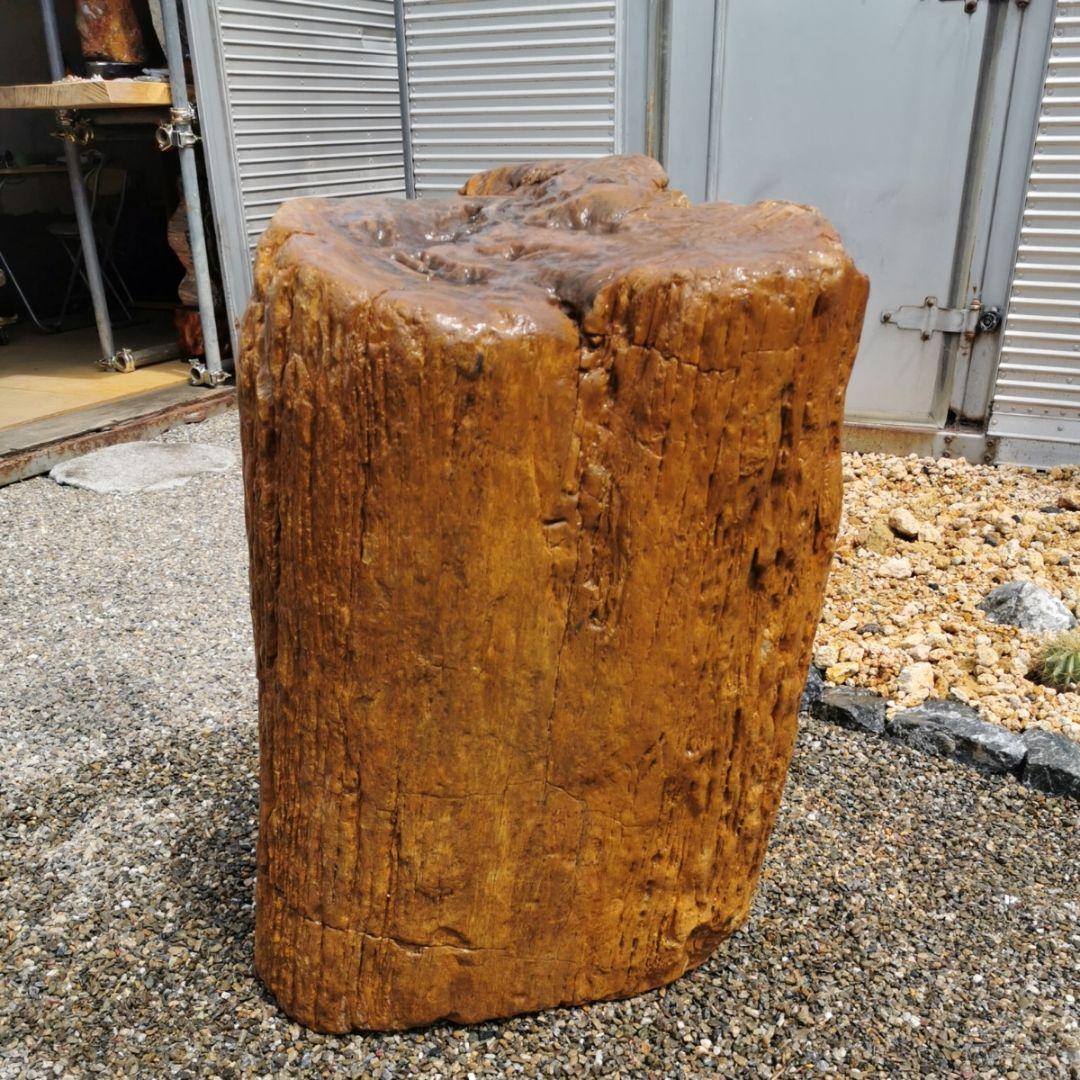 インドネシア産　珪化木　297キロ　木化石　庭石　石　鑑賞石　置物　オブジェ