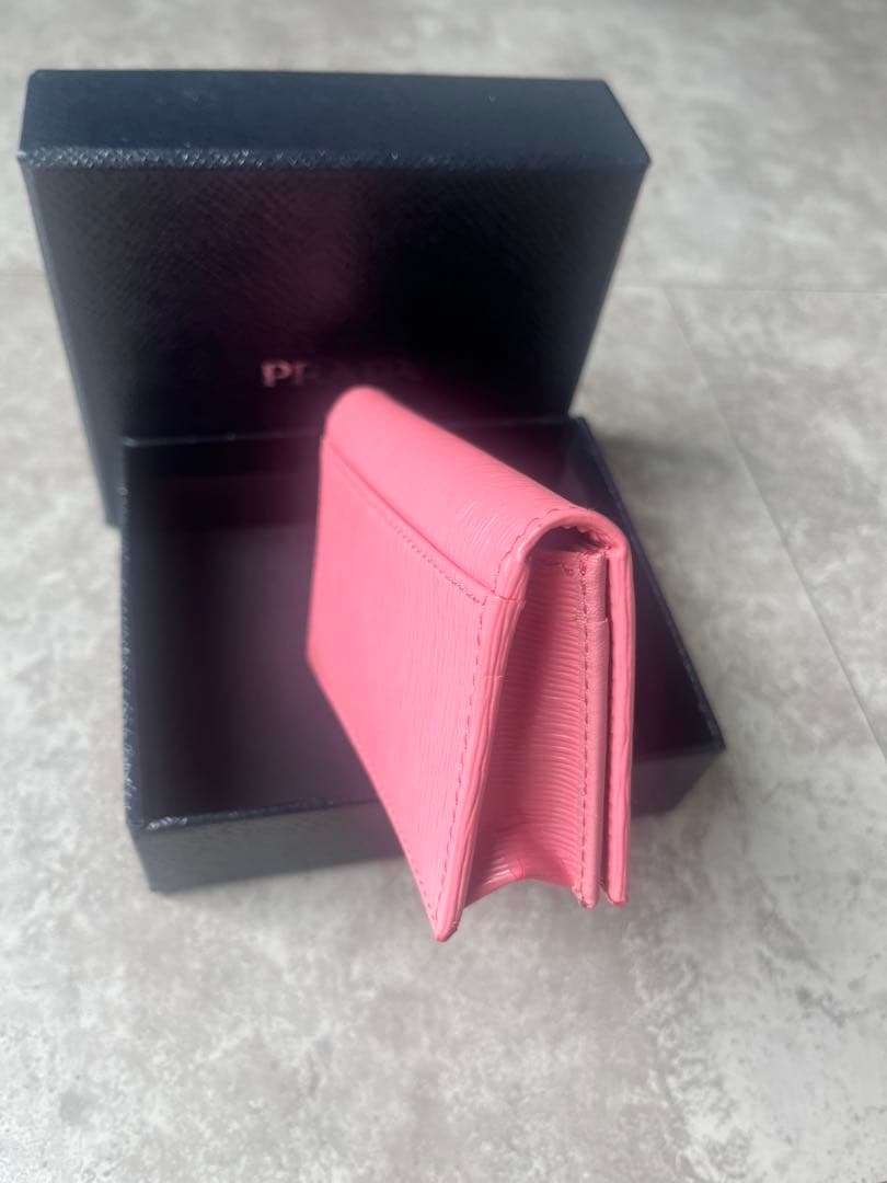 【美品】PRADA/プラダ/名刺入れ/ピンク/レディース/サフィアーノ