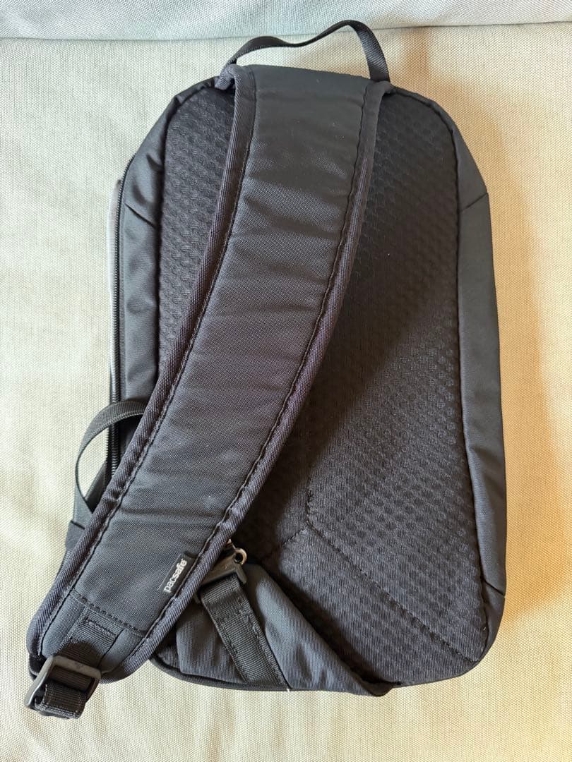 pacsafe パックセーフ　vibe 325