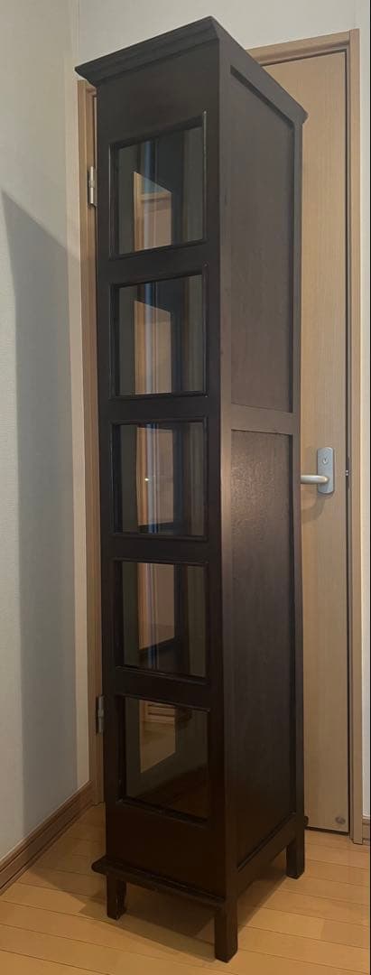 木製ガラス扉付キャビネット 本棚　アジアン家具　キャビネット