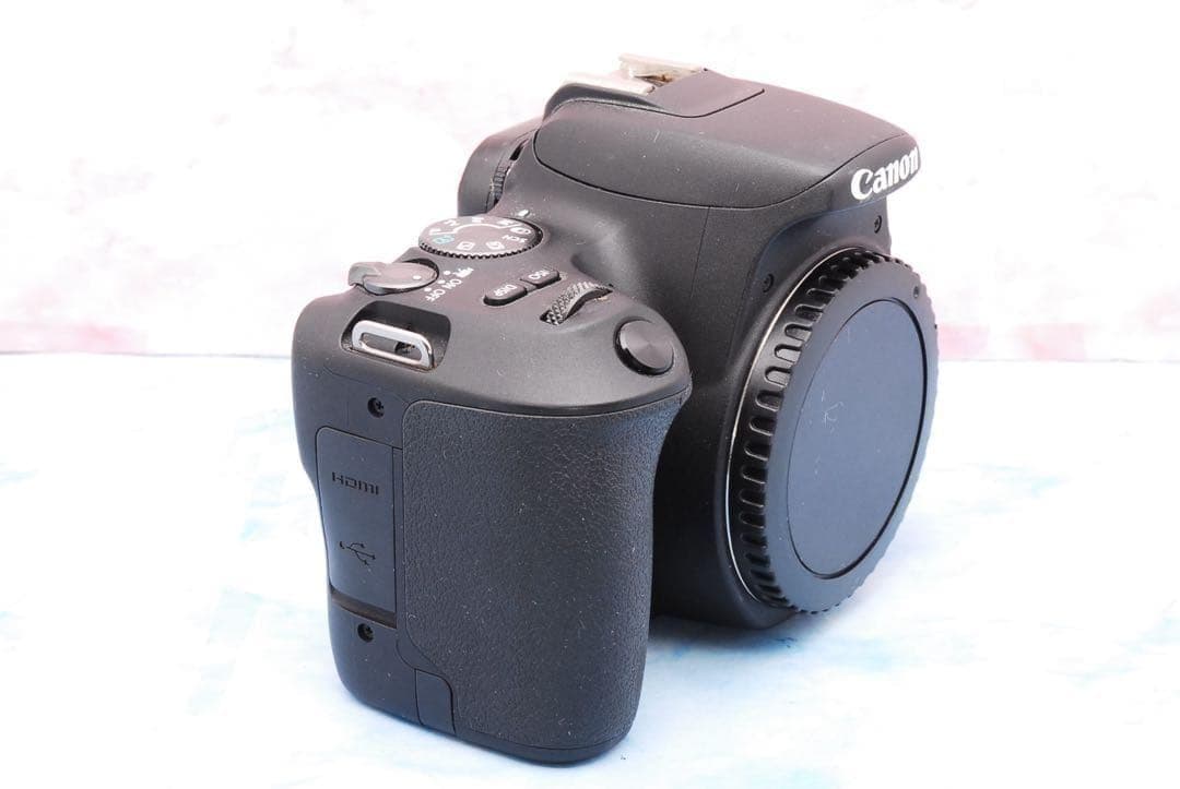 キャノン kiss X9☆一眼レフカメラ☆高性能標準＆超望遠☆スマホ転送OK