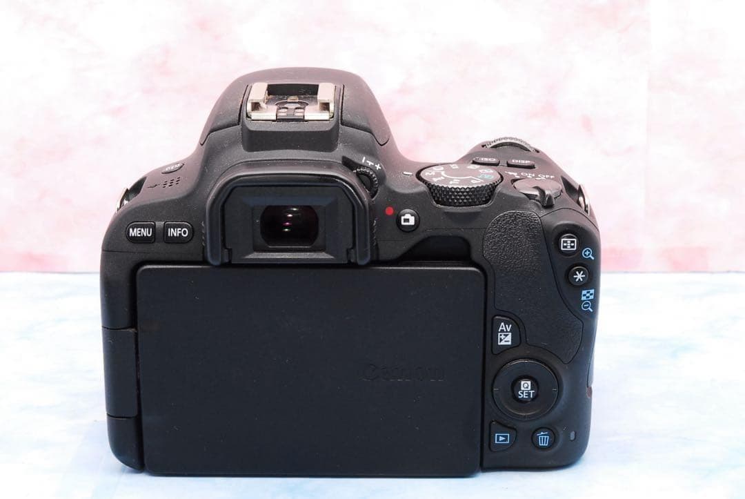 キャノン kiss X9☆一眼レフカメラ☆高性能標準＆超望遠☆スマホ転送OK