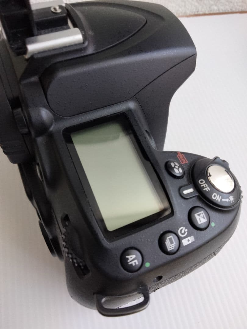 Nikon D90 ボディのみ　箱ほか付属品多数