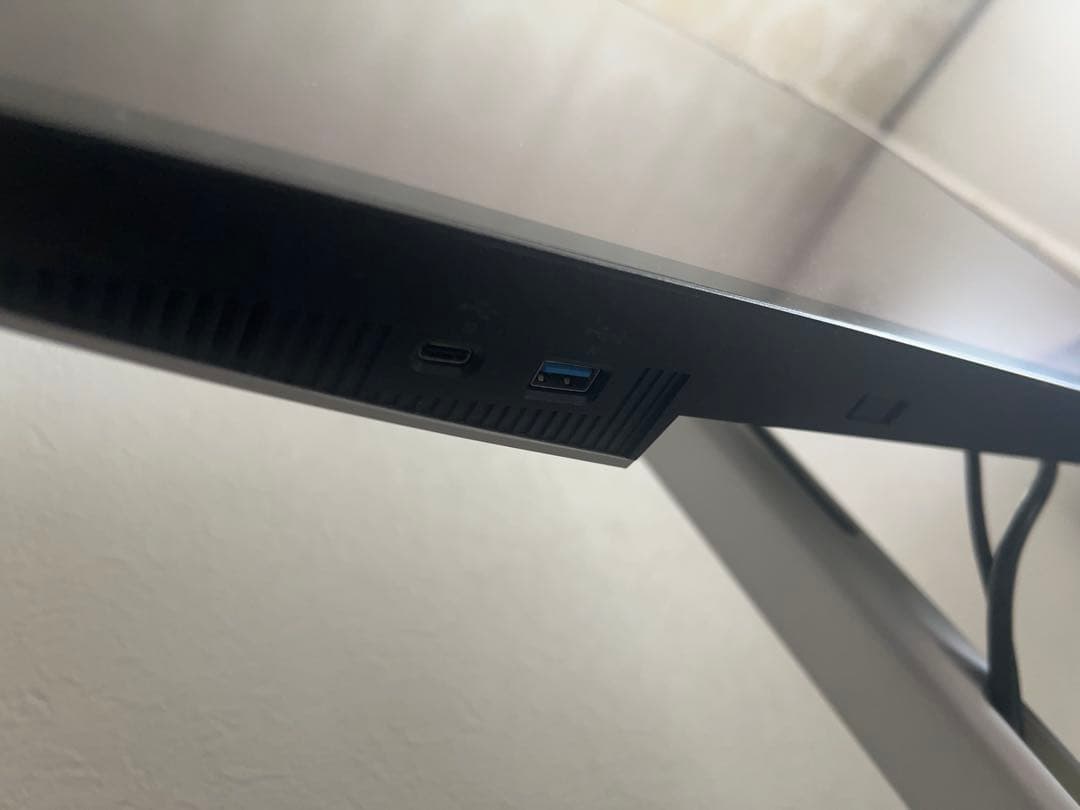 Dell U2723QX 27インチ 4K ハブモニター