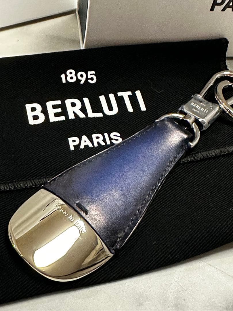 BERLUTI ネイビー キーホルダー