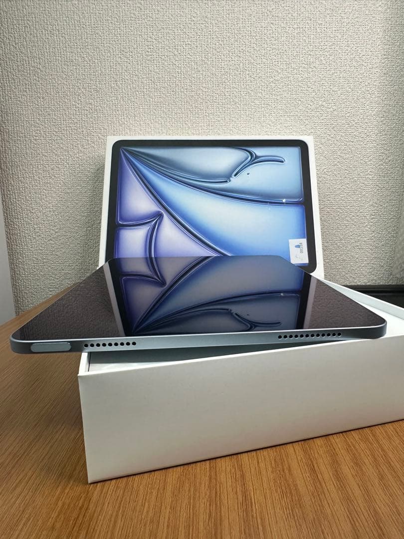 【極美品】iPadAirM2 128GB MUWD3J/A VX4LL