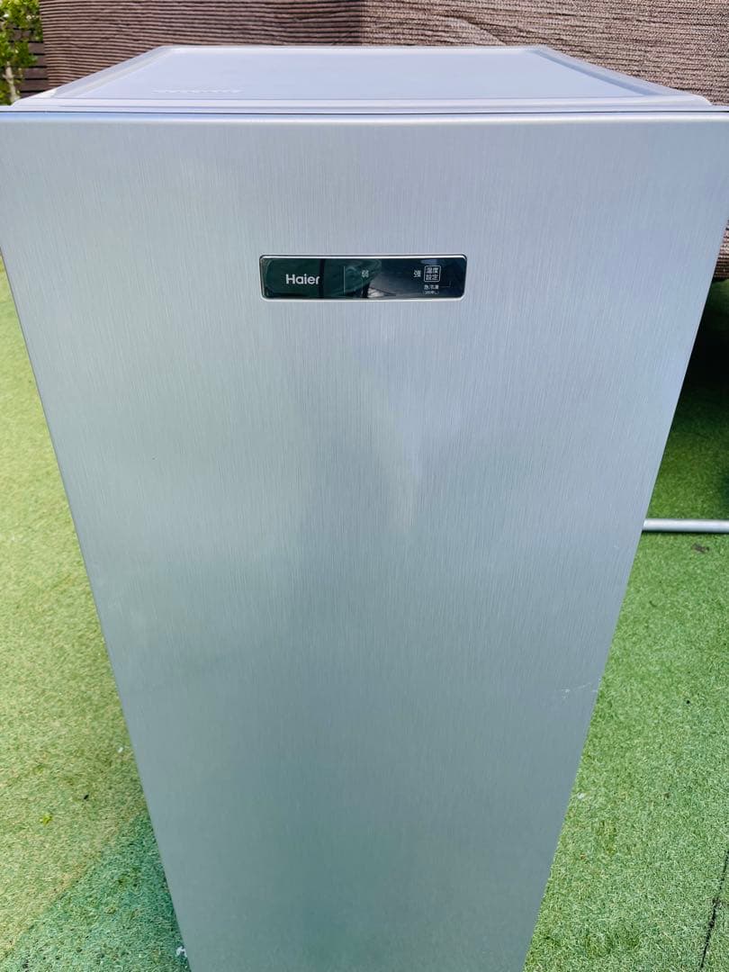 【清掃済】とても便利な引き出し式冷凍庫 153L Haier
