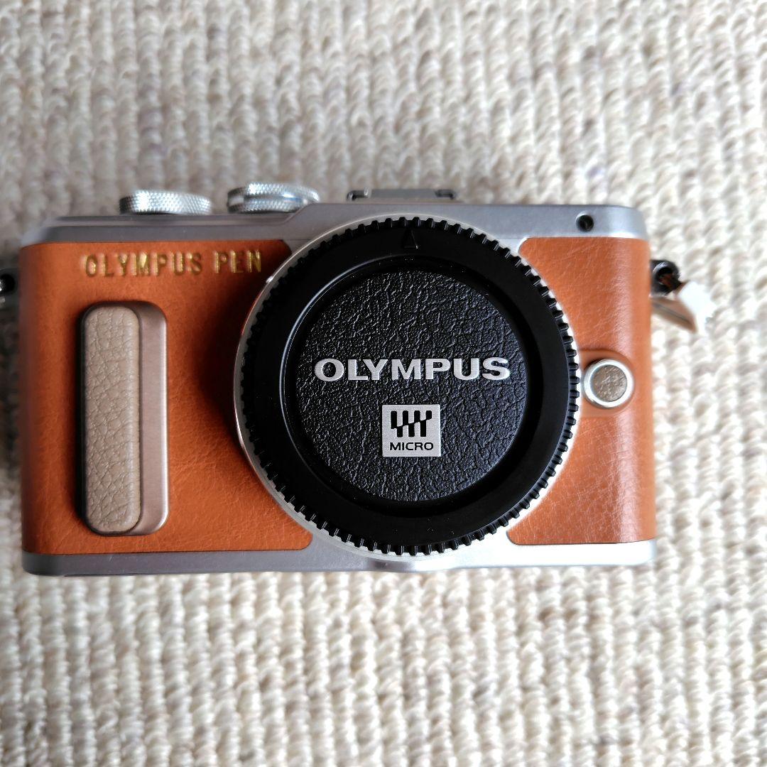 【美品！】OLYMPUS PEN E-PL8 ダブルズーム　ショット数322