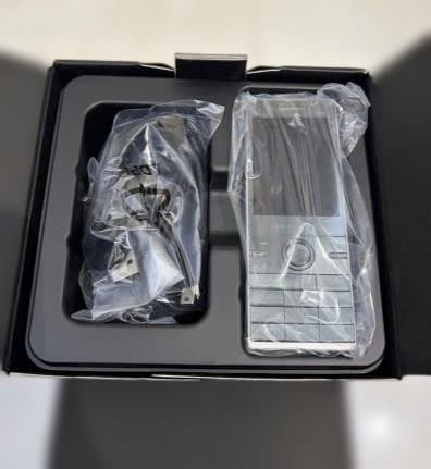 新品きれいEMOBILE S22HT　白フルキーボード スマホ　動作OK　送無料